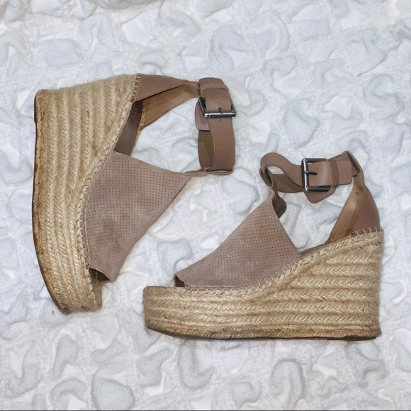 {Marc Fisher} Espadrille Wedges - Picture 3 of 9